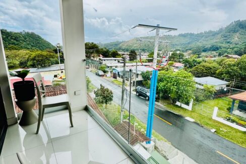 WhatsApp Image 2025-05-07 at 10.59.55 AM (2)